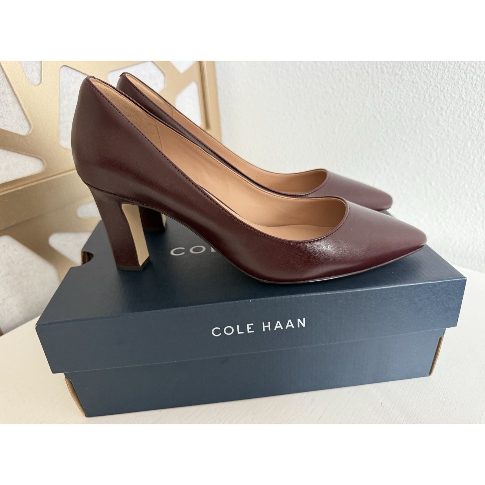 Grand Cole Haan Mylah Pumps Heels Pointed Toe Bloodstone Leather Shoes Sz 8.5 B
